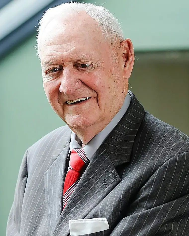 Legends Roy W. Sweat